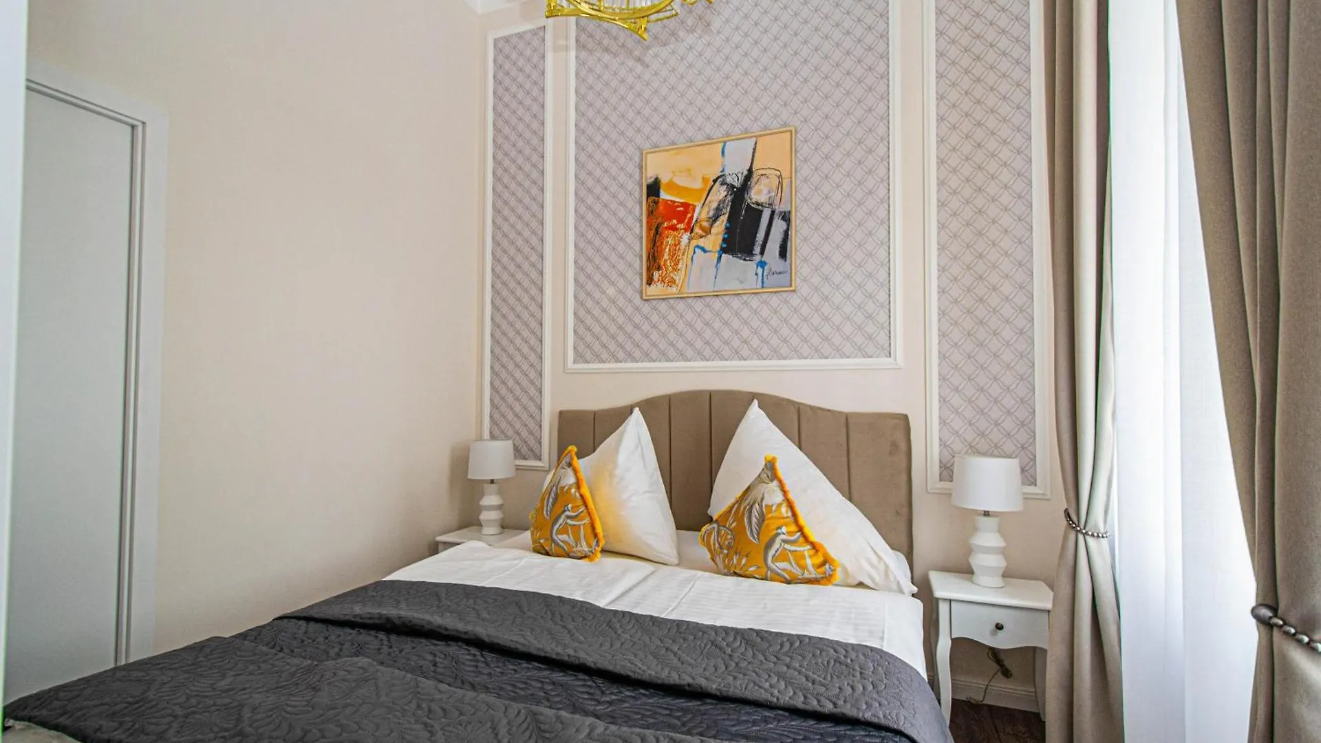 Apartment Ferienwohnung 3Bdr Elegance Deco Downtown Flat Prag